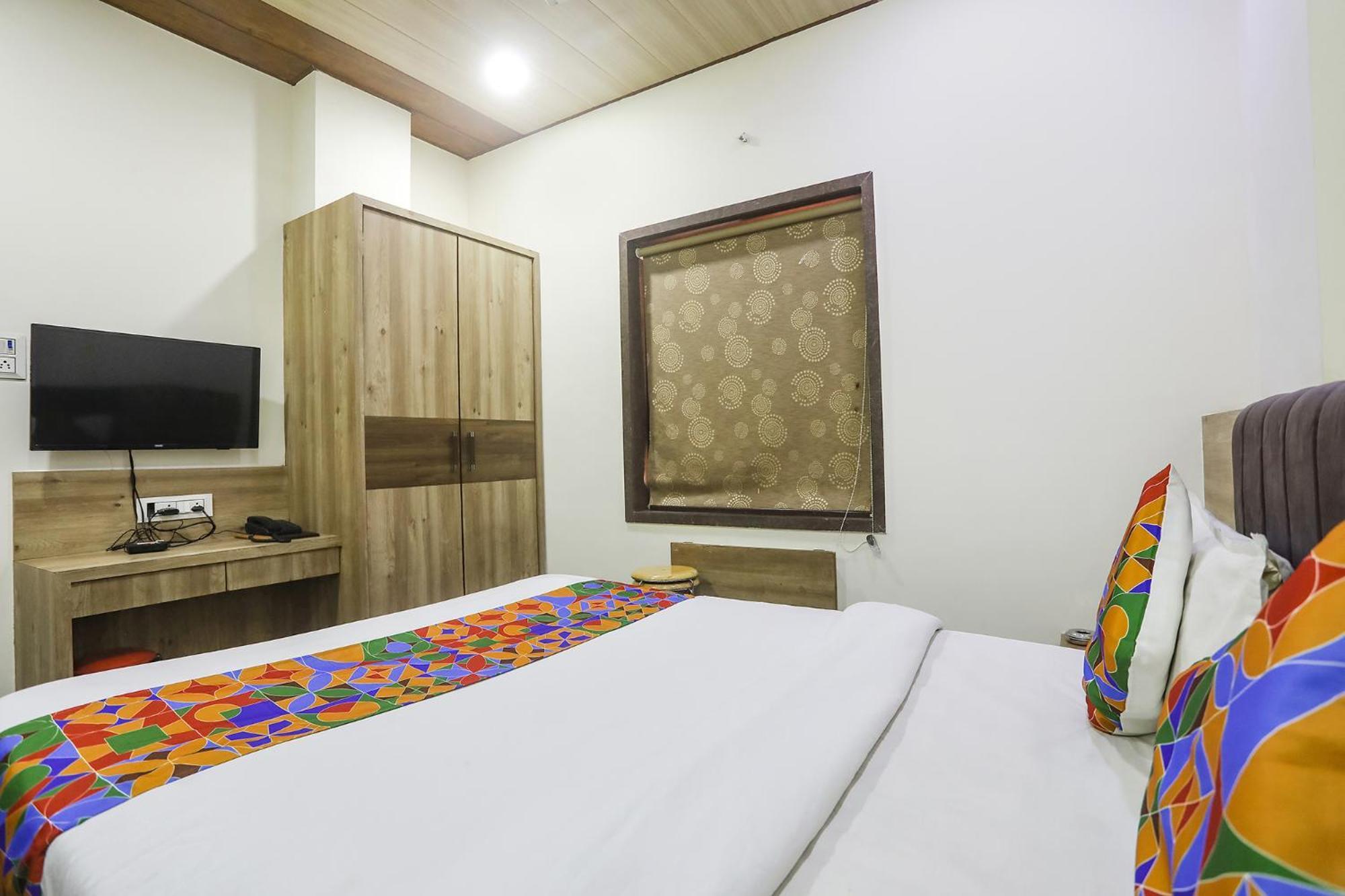 Fabhotel Vedanta Inn - Nr Sitabudli Fort Nagpur Zewnętrze zdjęcie